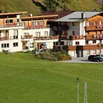 Pensjonat Gruenerhof Sölden