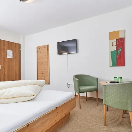Gruenerhof Vendégház 3*