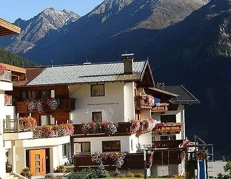 Pensión Grünerhof 3*